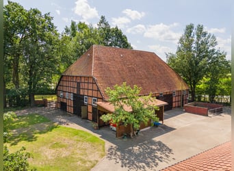 ** Reserviert** Exklusives Anwesen 70 km südöstlich von Hamburg mit optional 30 ha Eigenland