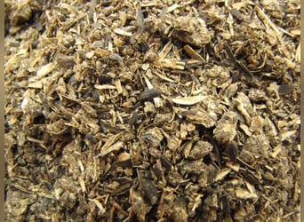 Sunflower meal pellets for horse feed