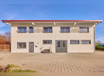 Gewerbeimmobilie in Herrenberg – Neuwertige Pferdeklinik mit mehreren Büros!