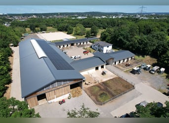 Moderne und rentable Reitanlage im Einzugsgebiet Bonn/Köln mit hochwertigem Wohnhaus