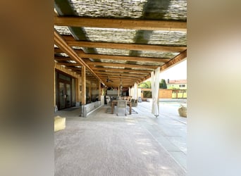 Moderner Vierkanthof mit vielen Möglichkeiten