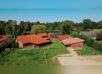 Schöner Landsitz für Pferdeliebhaber