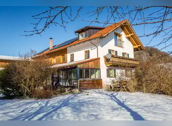 Traumhaftes Bauernhaus mit ausgebautem Pferdebereich in Zeilarn (östlich v. München), provisionsfrei