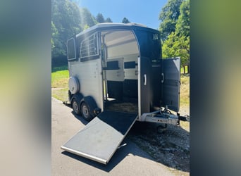 Ifor Williams HBX 506 mit Frontausstieg, 2,6 t Premieumhänger
