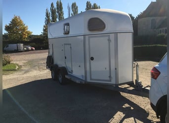 Cheval Liberté 2-Pferde-Heimtransportwagen
