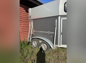 Pferdeanhänger