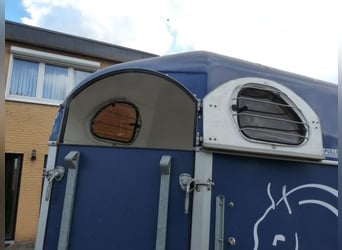 Transportwagen für 1,5 Pferdeplätze