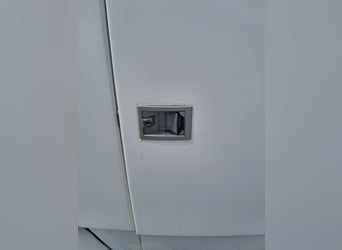 Mustang Pferdeanhänger – Baujahr/Erstzulassung 1997 – GFK/Sandwich-Polyester – Bastlerobjekt