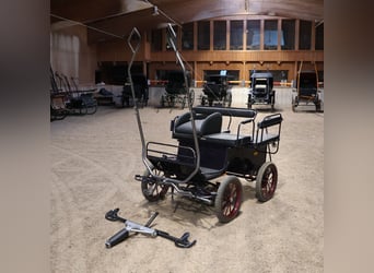 Kühnle Wagonette Kleinpferde Ein/Zweispänner Kutsche