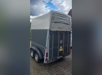 Pferdeanhänger Humbaur