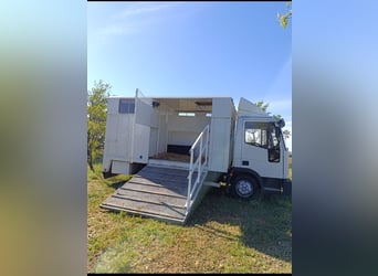 Pferdetransportanhänger