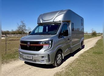 Renault 2-Pferdetransporter 5-Sitzer Hengstausstattung LKW NEU