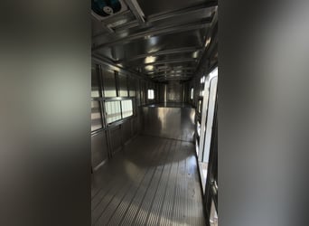 American Horsetrailer Exiss Gooseneck 7408LQ mit Deutscher Zulasussung