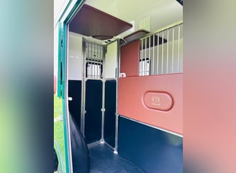 Pferdetransporter Renault ATM Haras / 5-Sitzer / Automatik Getriebe
