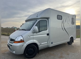 Tolle Pferdetransporteuer Renault MTM