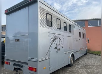 Top LKW für bis zu 6 Pferde 