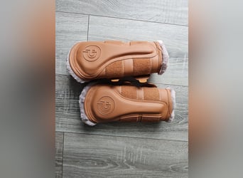 Eskadron Gamaschen – Modell Platinum mit Fell *NEU*