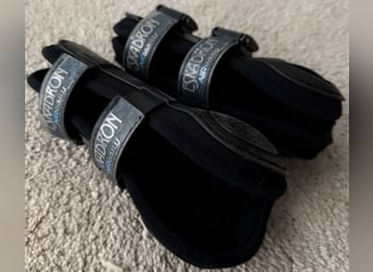 Eskadron Gamaschen + Streichkappen, AIR EASY, schwarz, Warmblut