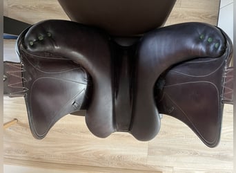Dressursattel Devoucoux Makila 