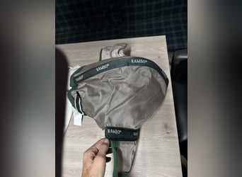 Fliegenmaske