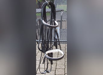 Döbert Kandare „Classic“, rundgenäht, mit Zaumhaken  Gr. WB  Neu, unbenutzt  Schwarz, weiß unterlegt