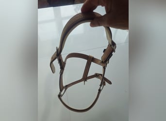 Harry`s Horse Halfter cremello aus Leder beige