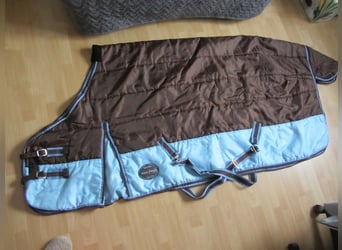 neuwertige Winterdecke 