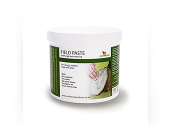 Field Paste | RedHorse Products® - Die natürliche Hufsalbe