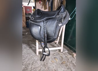 Barefoot Nottingham Sattel