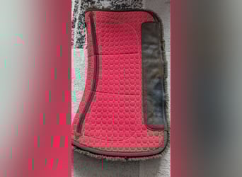 Schöner Baumloser Sattel von Deuber & Partner