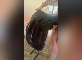 16,5“ Dressursattel 16,5“ Dressursattel