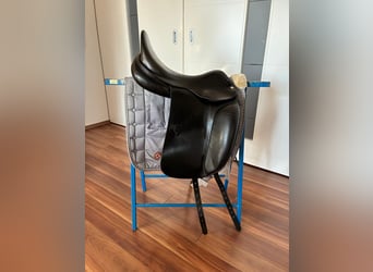 Amerigo Dressursattel 17,5 Zoll 