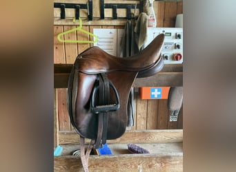 Childeric Dressursattel 