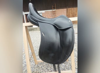 Childric Dressursattel