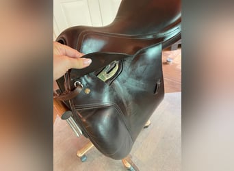 Cobra Dressursattel Braun 17 Zoll