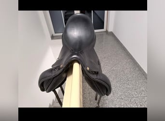 Cobra Dressursattel gebraucht 17,5