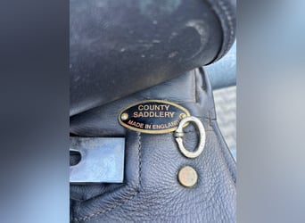County Dressursattel Custom Perfection 17 1/2 M W  County Dressursattel Custom Perfection 17 1/2 M W