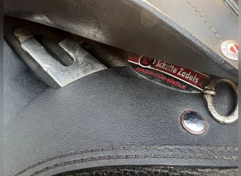 Dressursattel 17,5" Monoblatt – Zadelatelier Schutte – anpassbar – Top Zustand