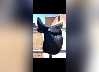 Dressursattel Deuber Leonhard Classic Dressage – 17 Zoll – kaum genutzt – Topzustand