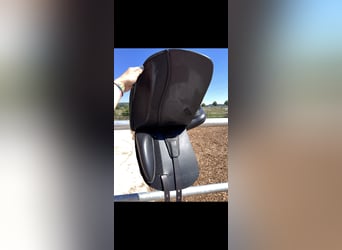 Dressursattel Deuber Leonhard Classic Dressage – 17 Zoll – kaum genutzt – Topzustand