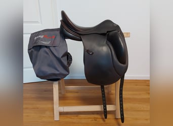 Dressursattel Erreplus Vittoria 17 Zoll Monoblatt braun