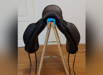 Dressursattel Erreplus Vittoria 17 Zoll Monoblatt braun