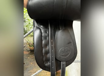 Dressursattel HÖPFNER : Ahlerich Edit. Ingrid Klimke : 17 Zoll / 33 KW (neuwertig)