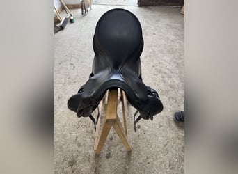 Dressursattel Karl Niedersüß Andante 17.5 Zoll Kammer 30cm nahezu neu!