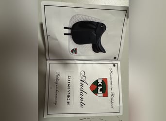Dressursattel Karl Niedersüß Andante 17.5 Zoll Kammer 30cm nahezu neu!