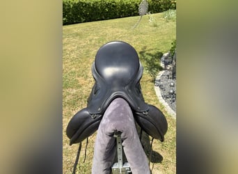 Dressursattel Patrick Saddlery 17.5 Zoll