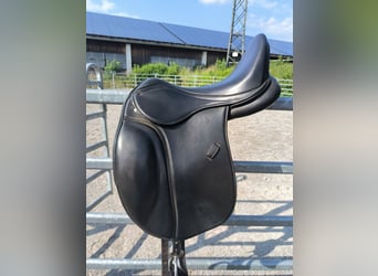 Dressursattel, reitsattel