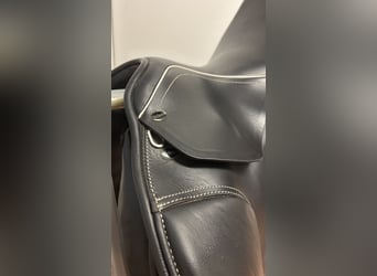 Dressursattel Velicea Kristall  neuwertig