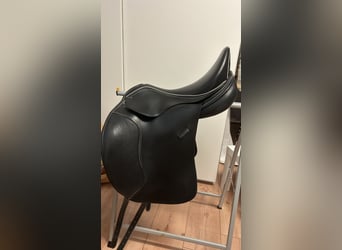 Dressursattel Velicea Kristall  neuwertig