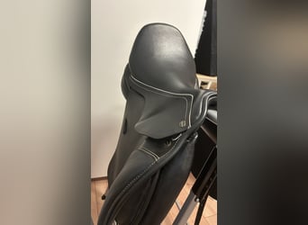 Dressursattel Velicea Kristall  neuwertig